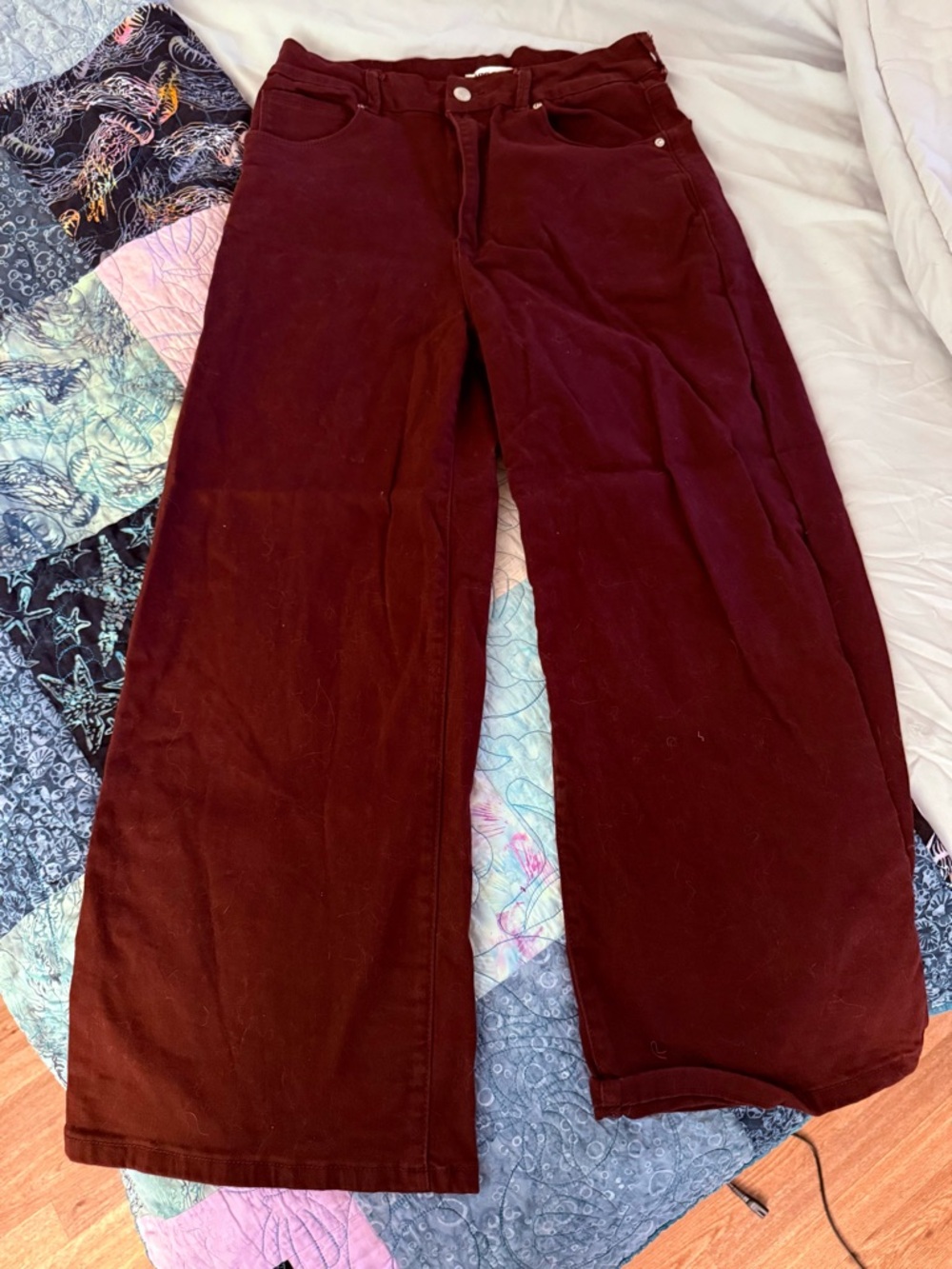 NWOT Dylan Wide Leg Vigoss Pants in Deep Burgundy